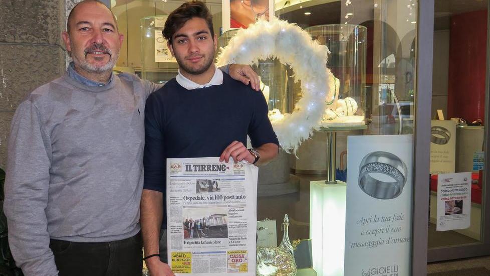 Banchieri tra preziosi, festoni e luci