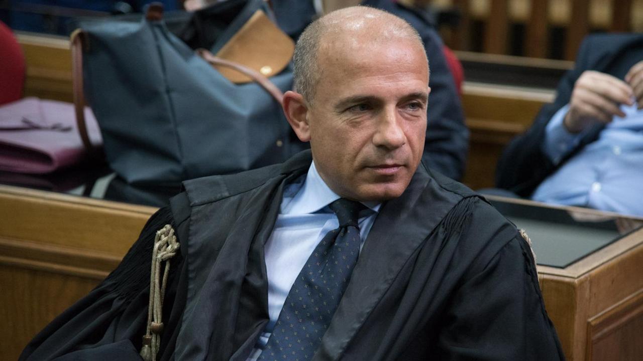 Fondi ai gruppi, Obinu patteggia due anni
