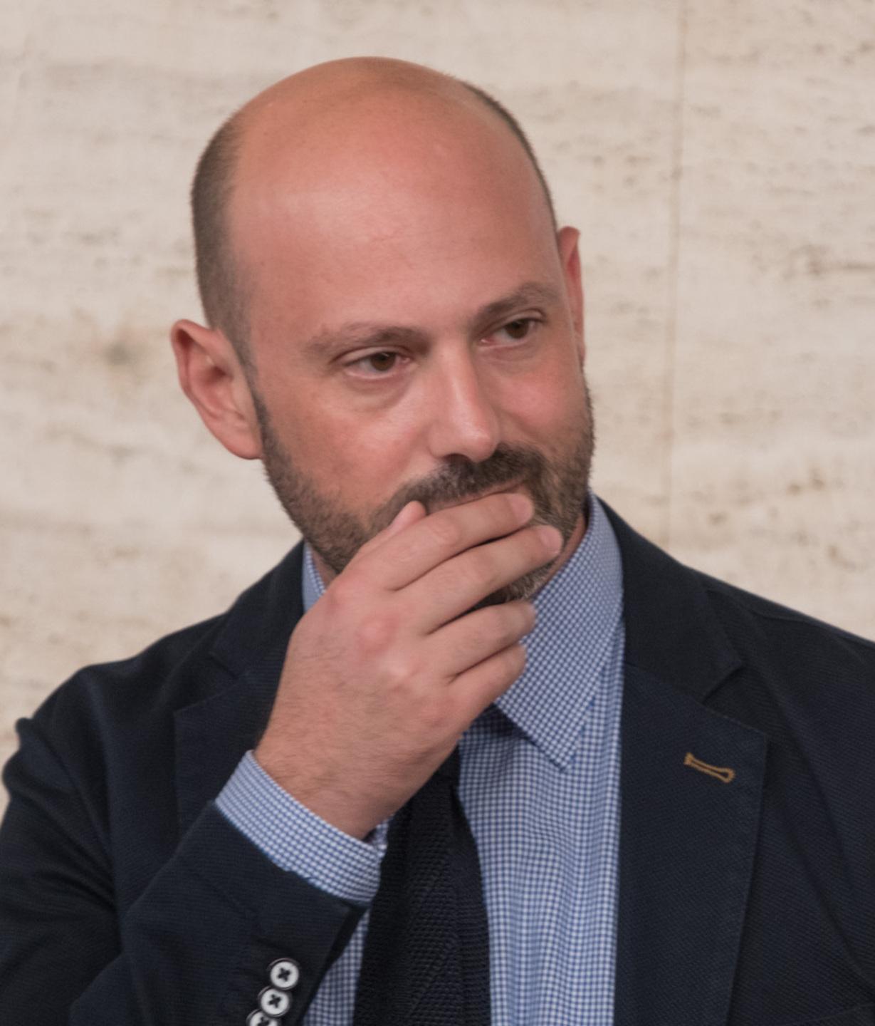 «Continuità, più potere alla Regione»