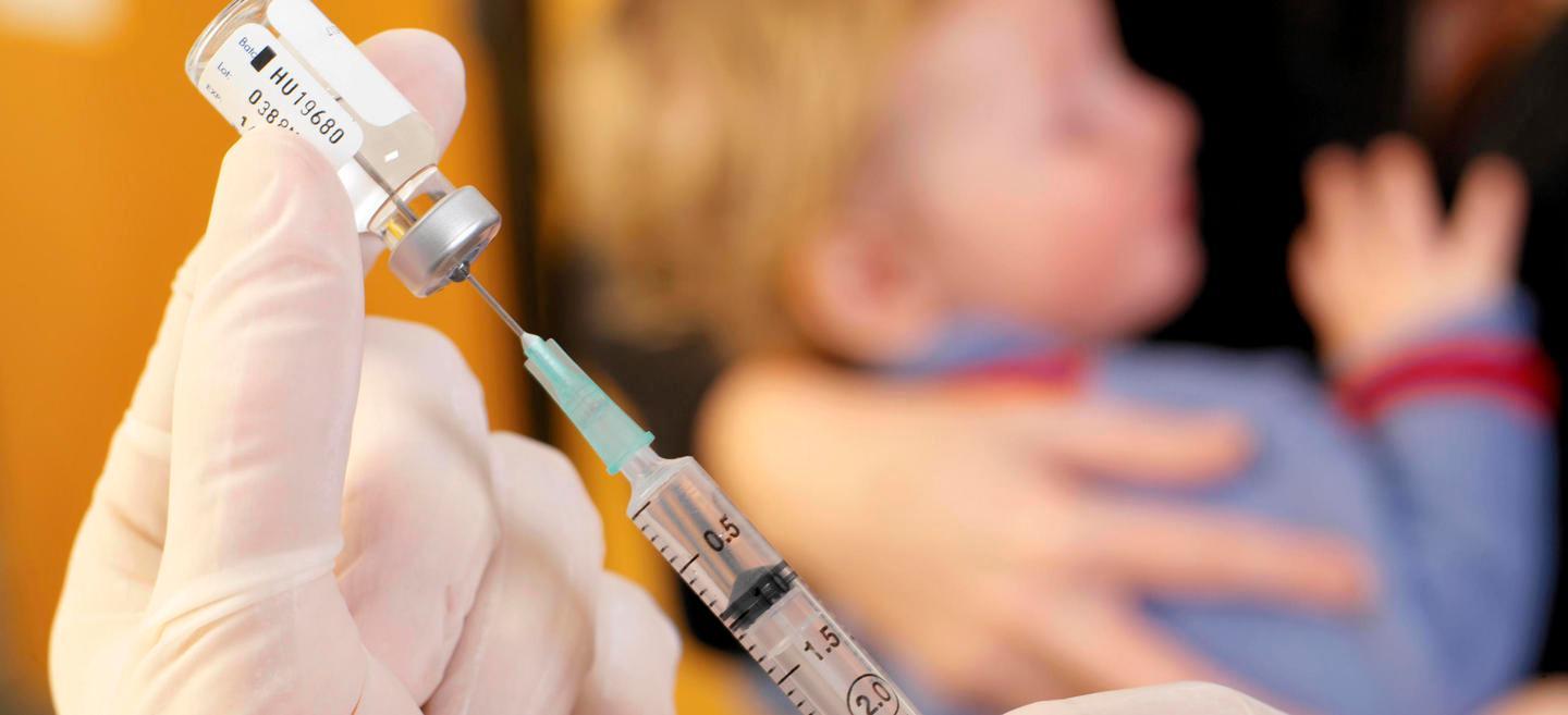 Caos vaccini obbligatori si allunga la lista d’attesa 