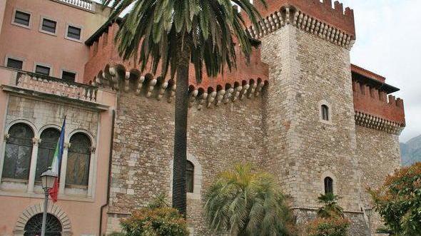 Il “nanomondo” incontra l’arte all’Accademia