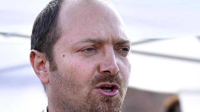 Fibra ottica, M5s: «Rimandiamo i lavori a dopo le feste»