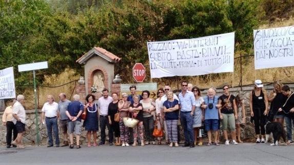 Multe per gli striscioni, raccolti 775 euro