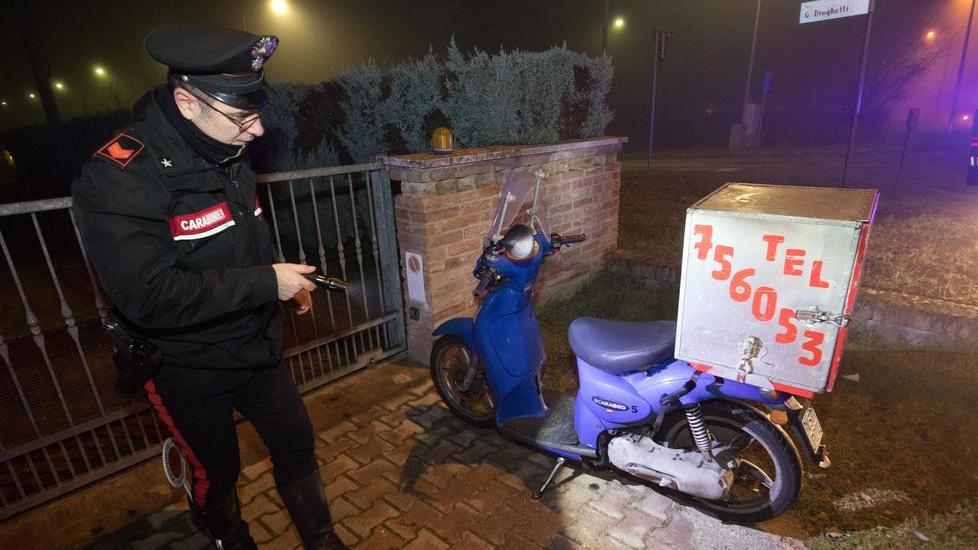 Cade portapizze, soccorso da Maisto