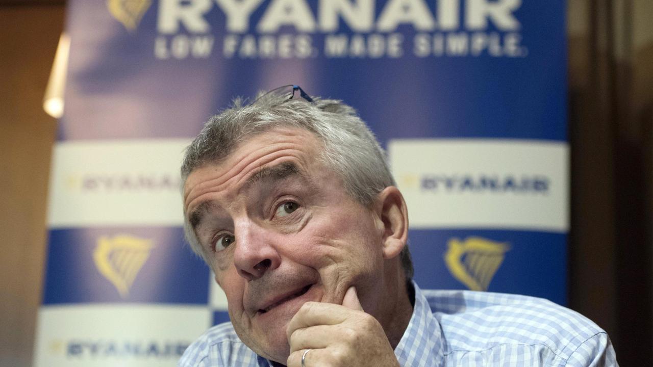 Ryanair si arrende ai piloti, O'Leary: "Ora riconosciamo i sindacati"