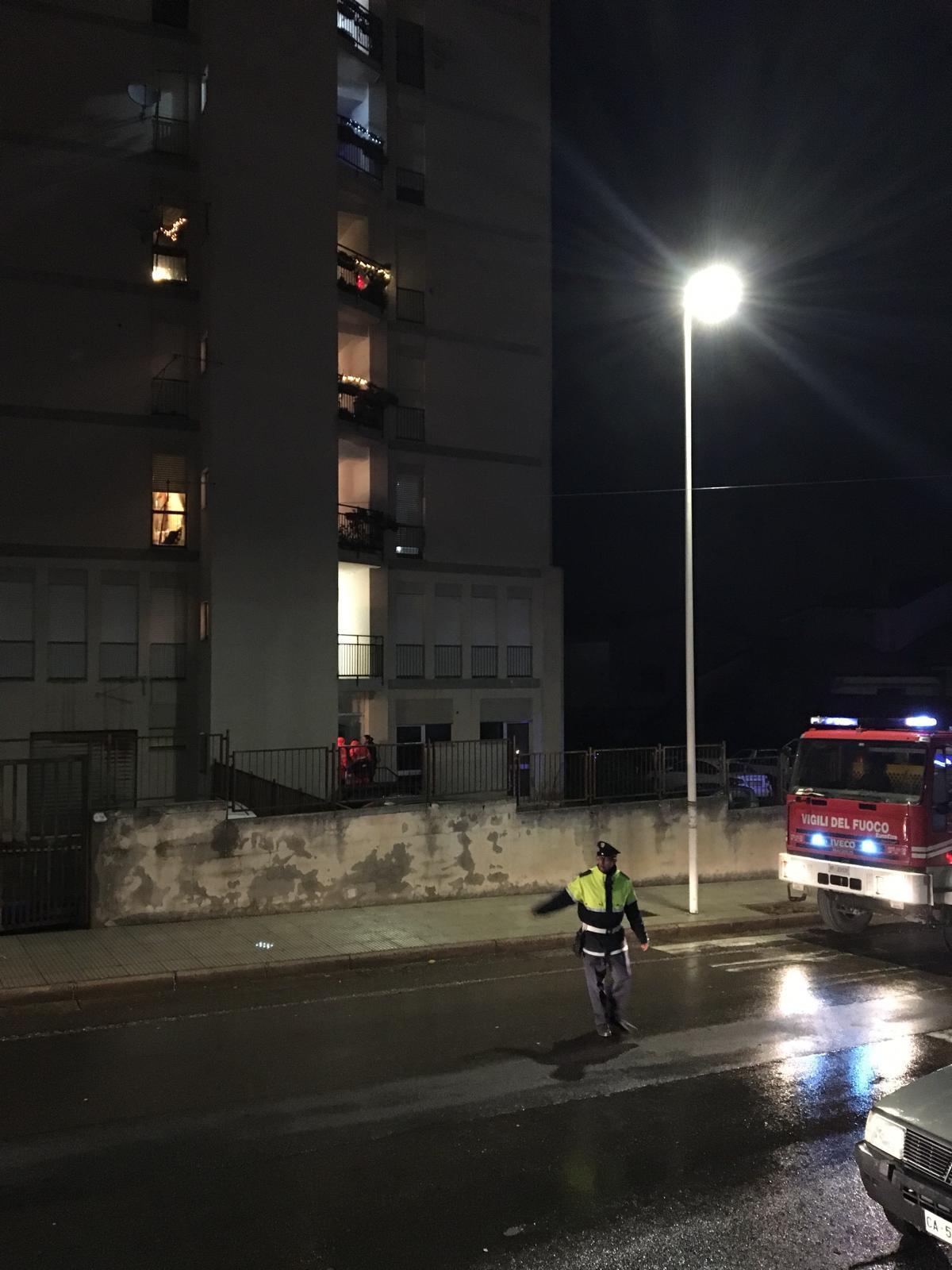 Fuga di gas in una casa, intossicata una donna di 96 anni