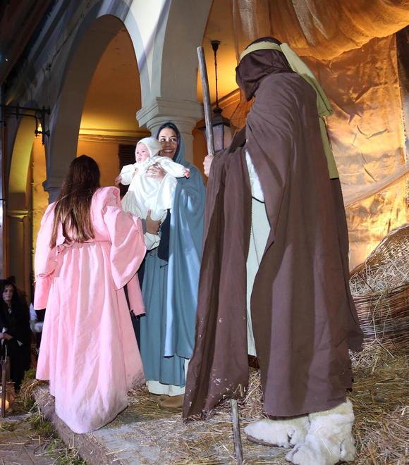 Domenica torna a Pescia la magia del presepe vivente