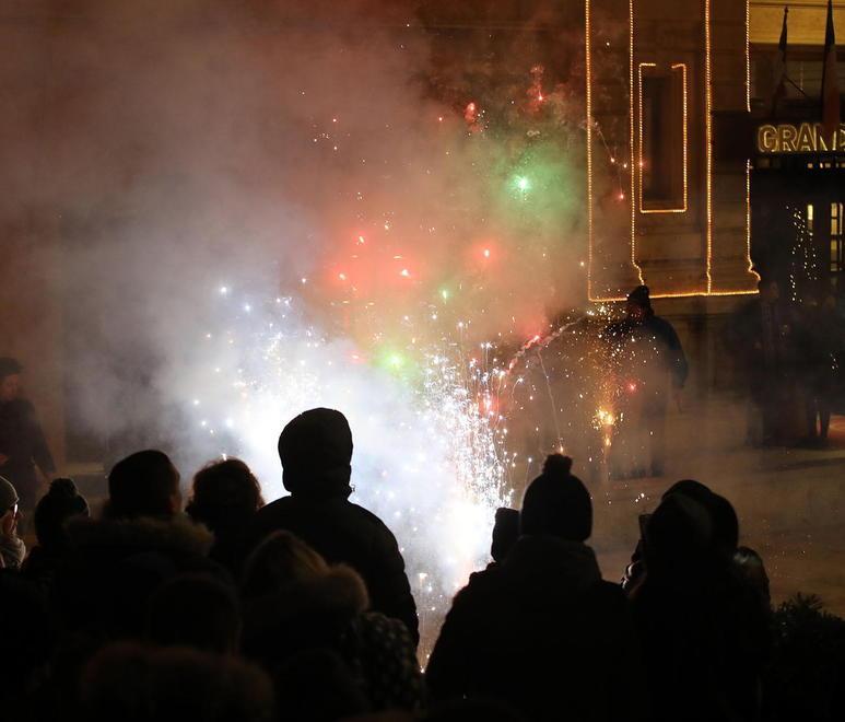 Fuochi d’artificio, occhio all’orologio