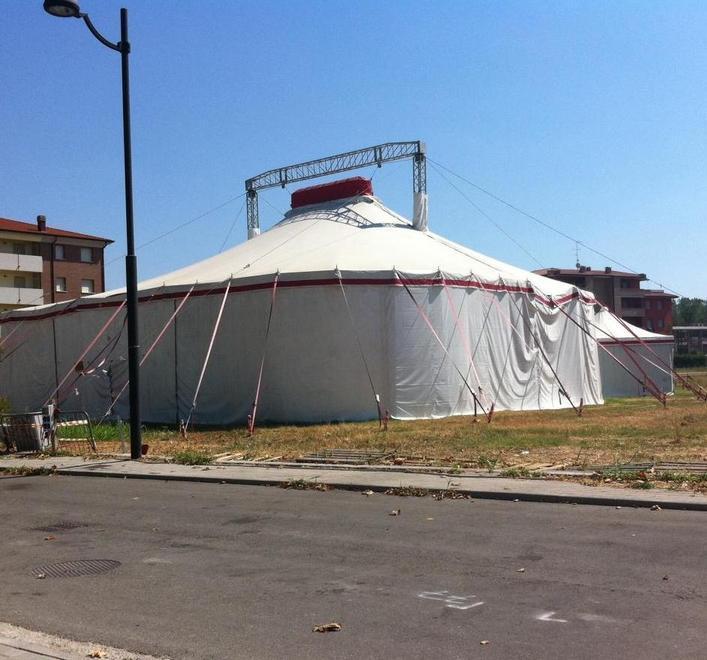 Gli Amici adottano il teatro tenda 