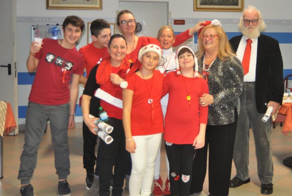 Lido Nazioni, i piccoli cantori festeggiano coi nonni 