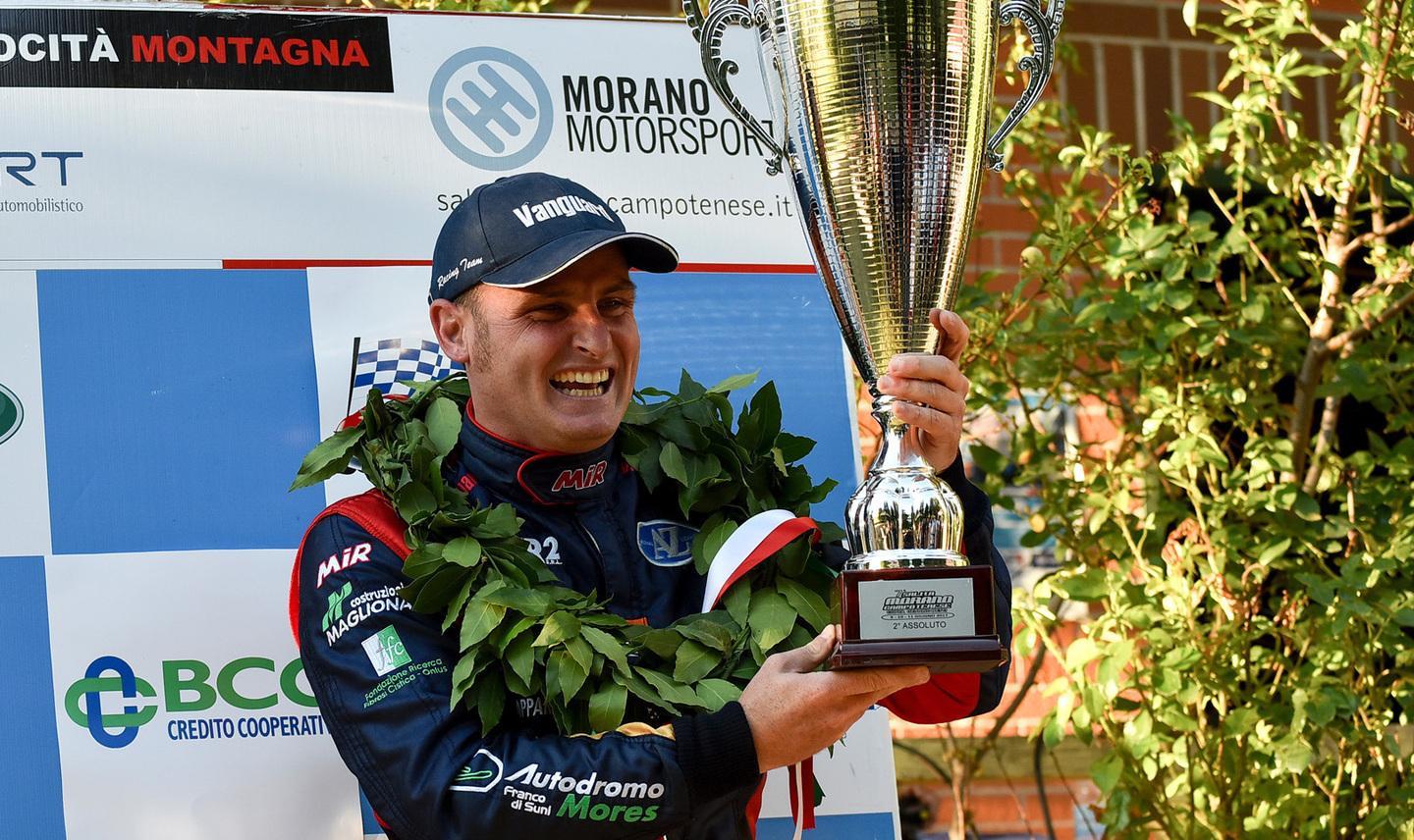 Brindisi di fine anno per Omar Magliona