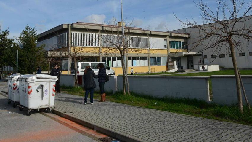 No agli stereotipi di genere il progetto è sospeso