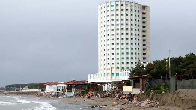 Erosione delle spiagge di Marina di Massa: Subito lo stato di calamità