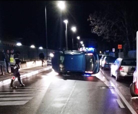 L'incidente causato dal conducente che guidava in stato di ebbrezza a Olbia