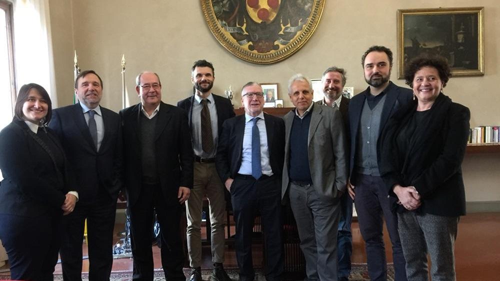 I protagonisti della firma del protocollo d'intesa per la sperimentazione del sistema di comunicazione quantistico