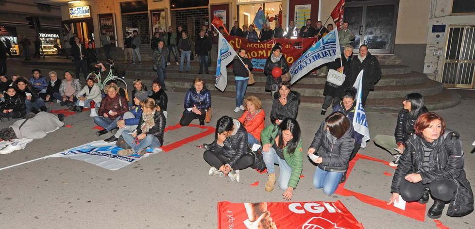 Domani sindacati in Regione per gli ammortizzatori