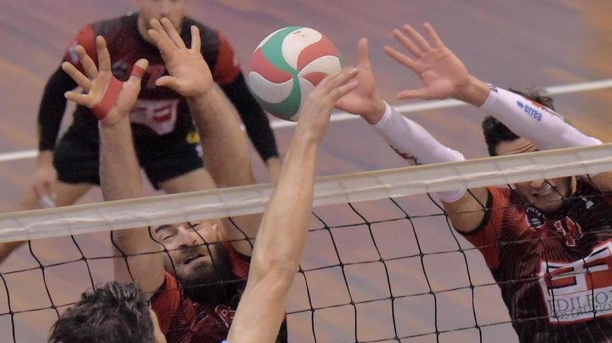 Invicta bruciato al tie break sul parquet di Pisa