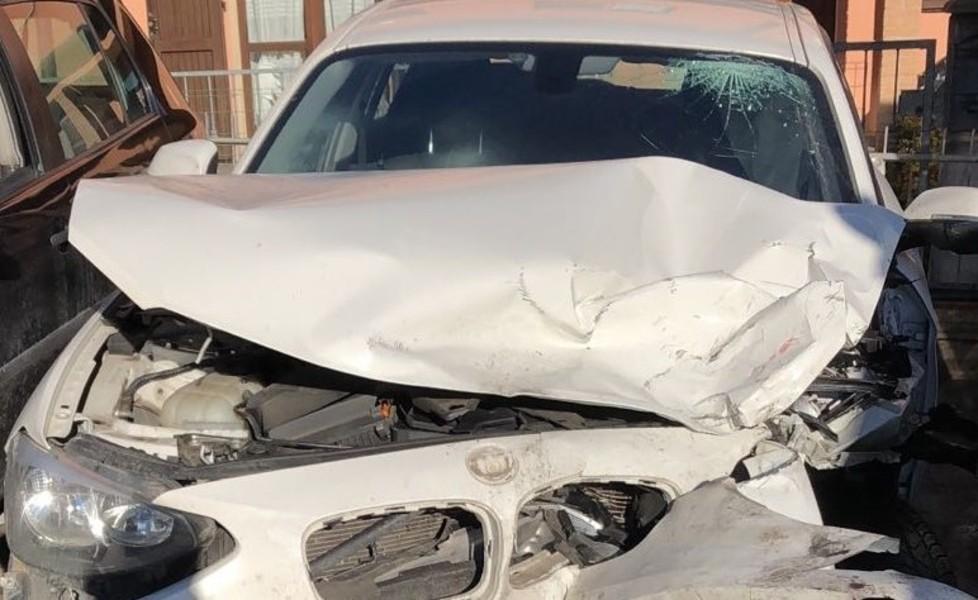Pavullo: violenta carambola tra tre auto
