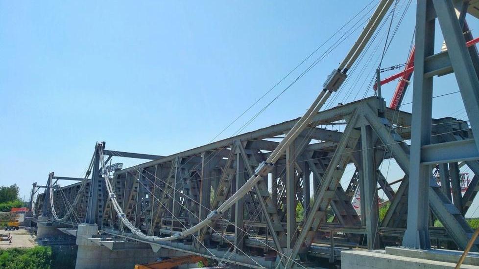 Il ponte della ferrovia più solido dopo i lavori