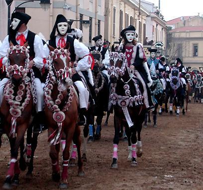 Ingressi e antidroga 100mila euro in più per fare la Sartiglia 