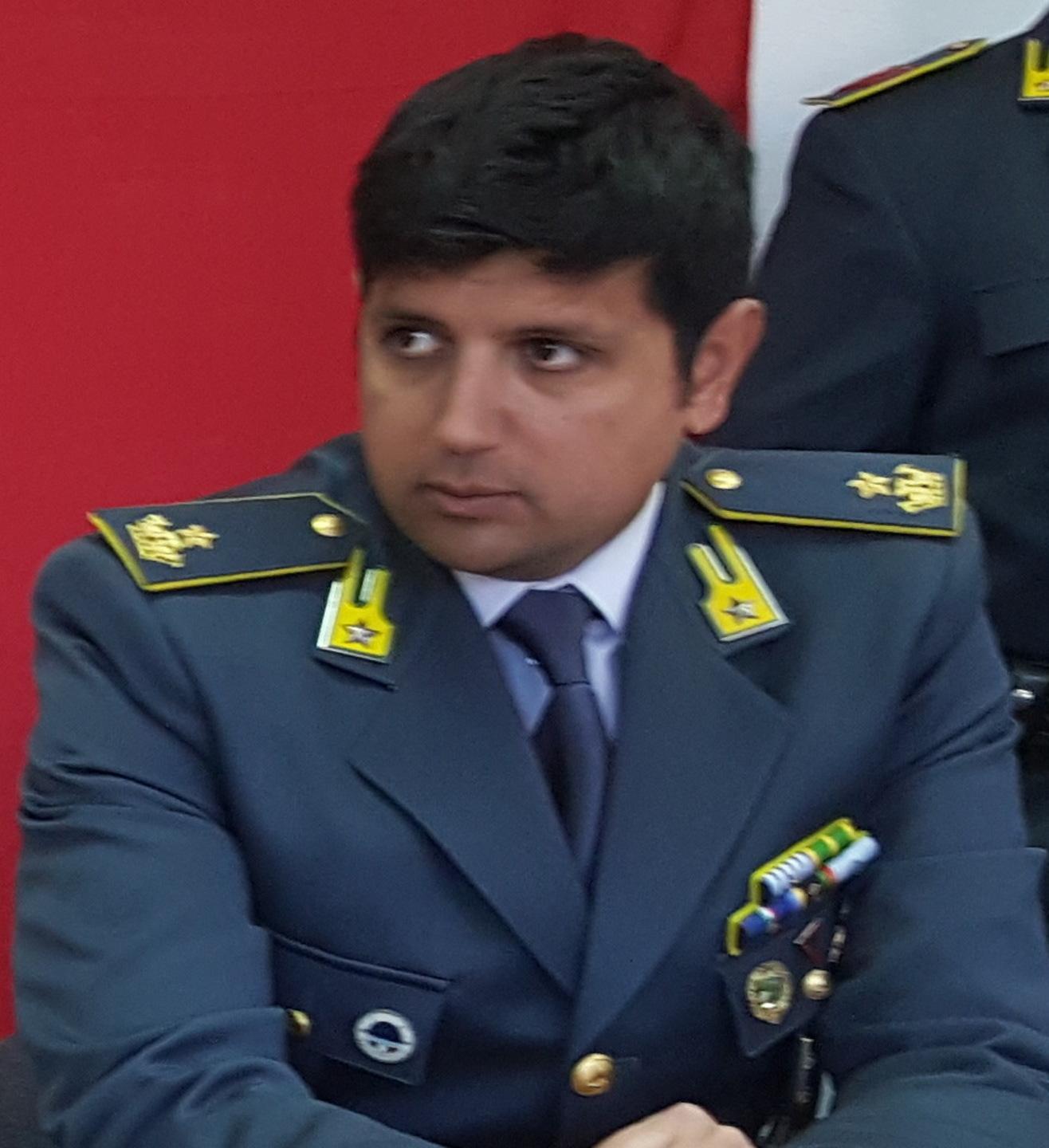 Dalla finanza alla parrocchia tanti vestiti per i bisognosi