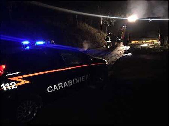 Oniferi, spari contro un camion della nettezza urbana: autista illeso