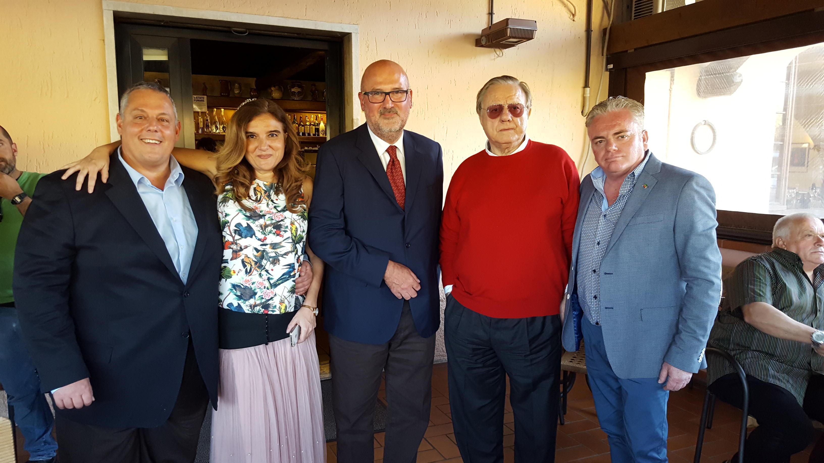 Cristina Gimignani con il sindaco Antonfrancesco Vivarelli Colonna, Alessandro Antichi, Altero Matteoli e Sandro Marrini