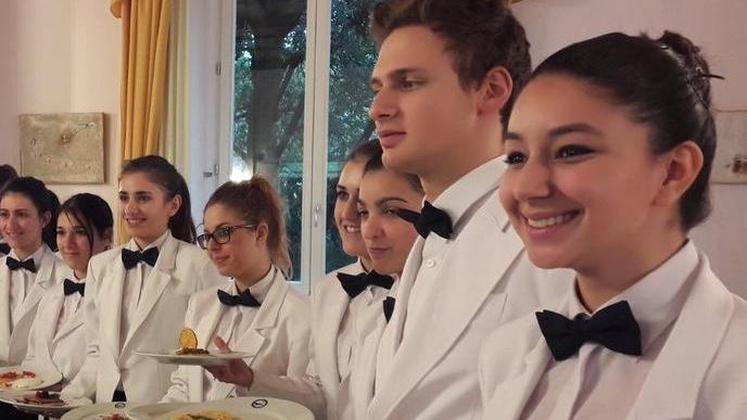 Cucina regionale o ananas flambé: tante sfide ai fornelli