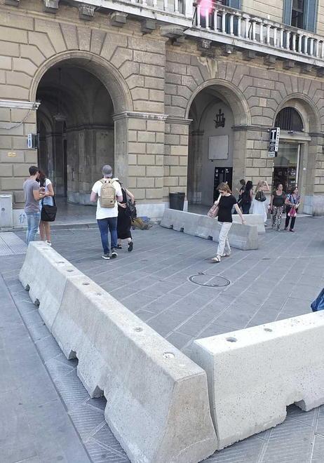 Colorate opere d’arte al posto delle barriere anti terrorismo 