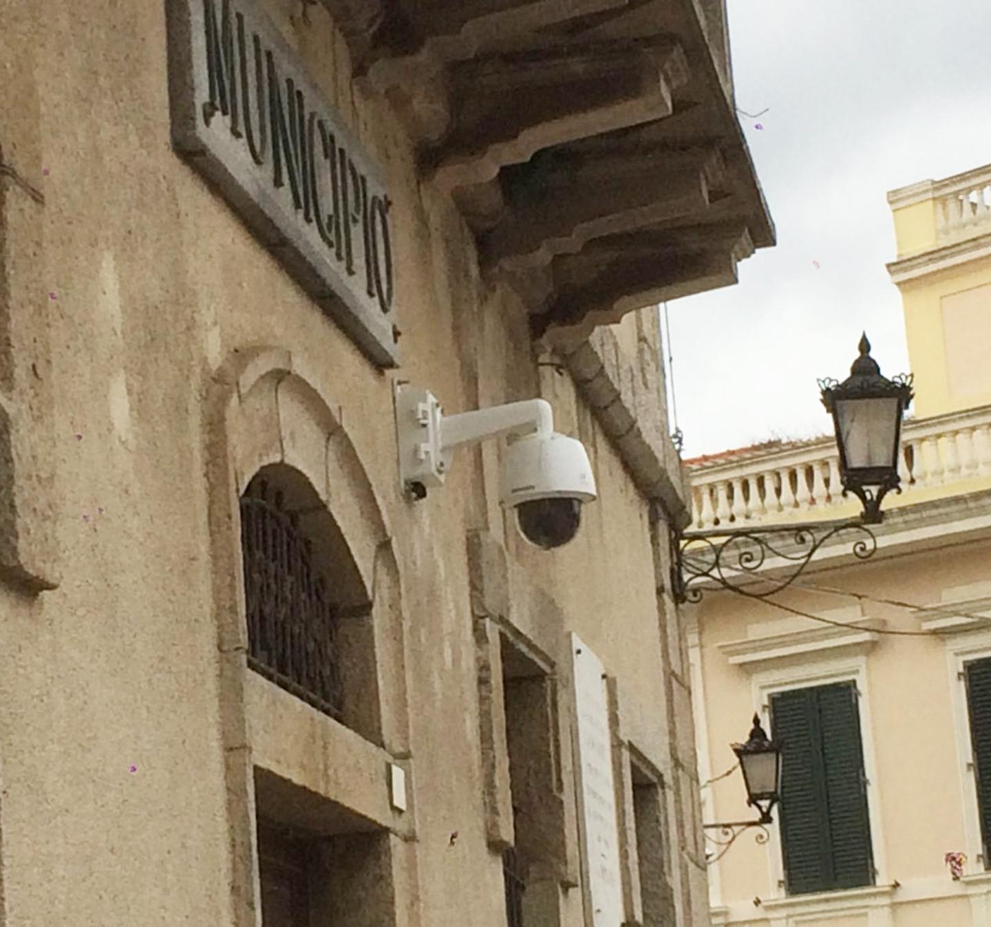 Installate le telecamere: la città è videosorvegliata 