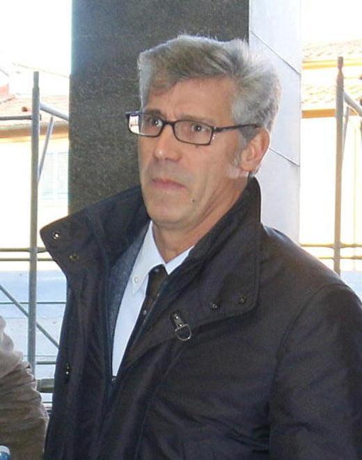 Palpeggia 13enne: condannato ex politico 