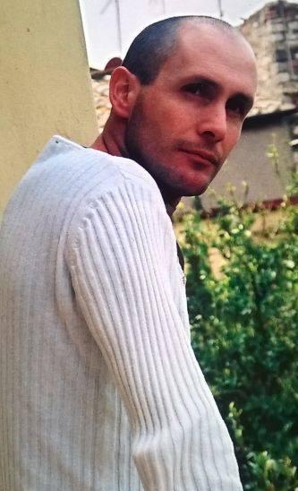 Lascia una lettera ai familiari e scompare da casa a 44 anni 