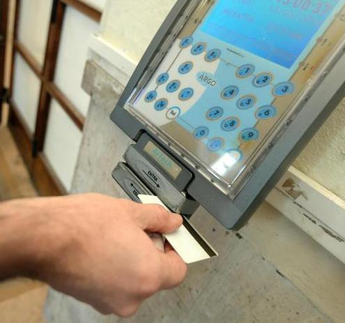A fare merenda in orario di lavoro Sospesi 10 furbetti del cartellino