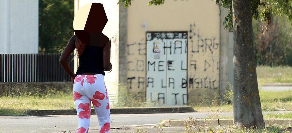 «Trafficanti di prostitute» un arresto a Livorno 