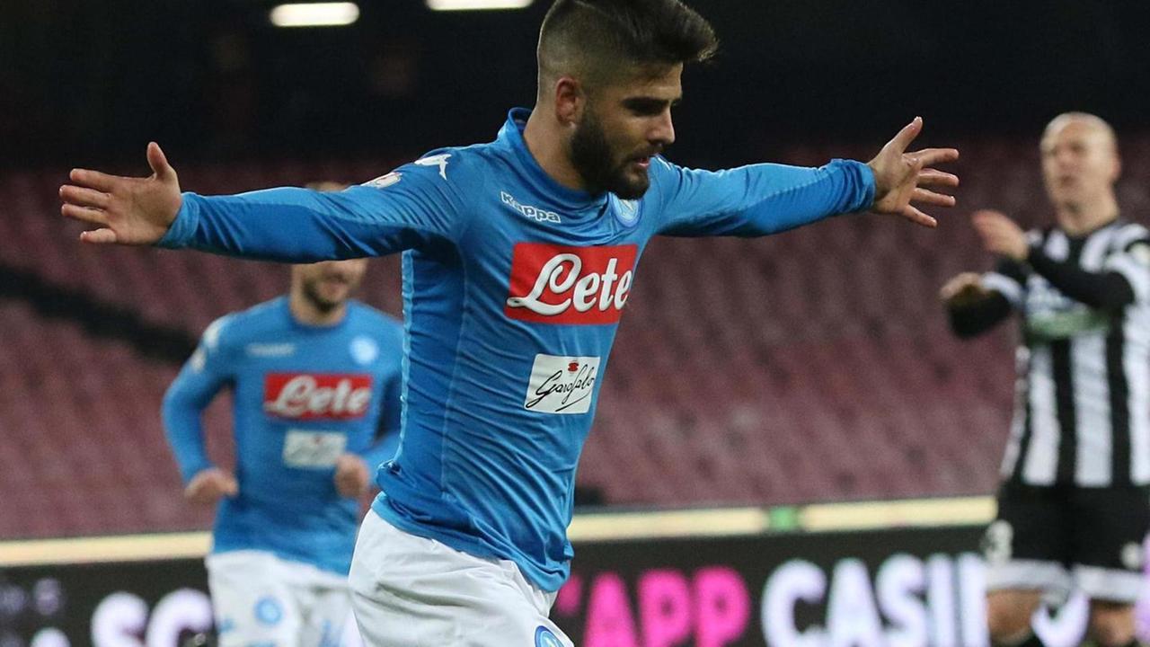 Un gol di Insigne trascina il Napoli ai quarti