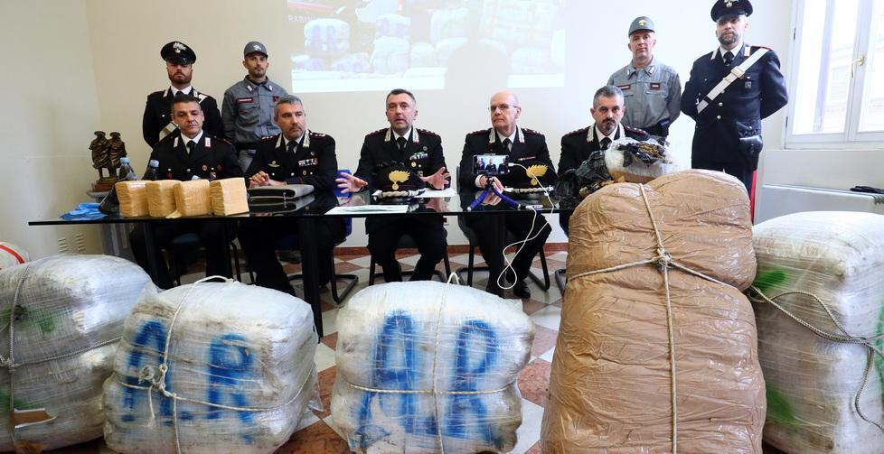 Le due tonnellate di droga bruciate nell’inceneritore 