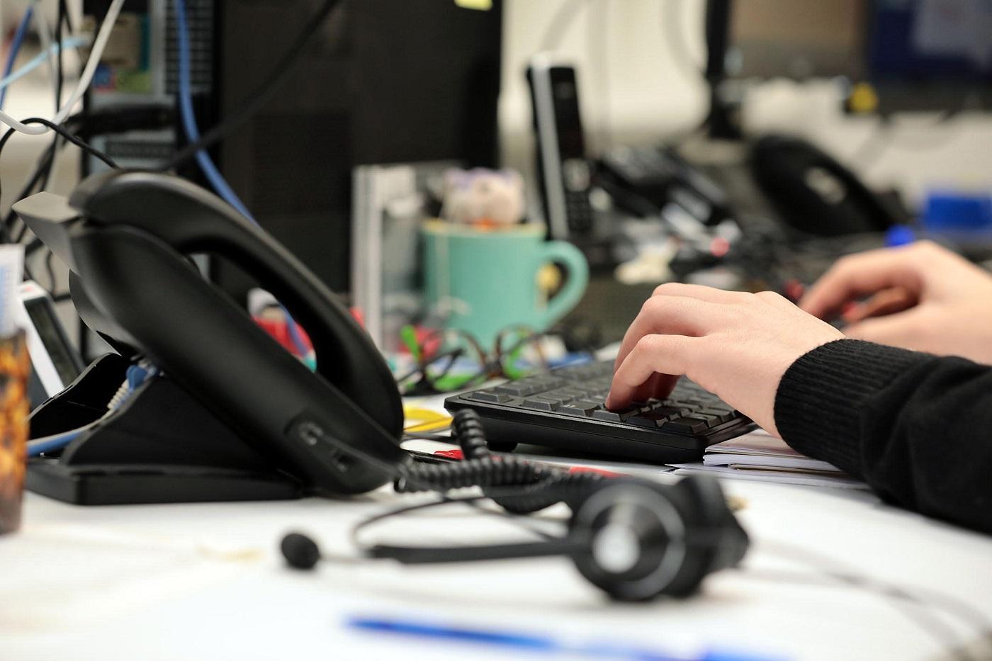 Telefonate moleste, il governo corregge la legge: giro di vite sulle chiamate commerciali