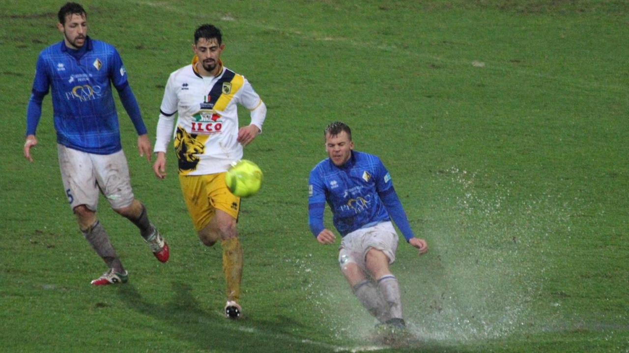 Una sfida fra Prato e Viterbese nel campionato scorso