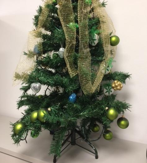 L’albero con le palle verdi