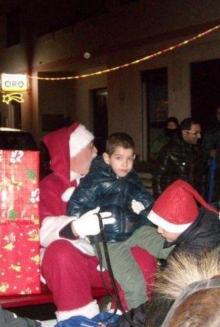 A Valledoria domani e dopo in piazza c’è Babbo Natale