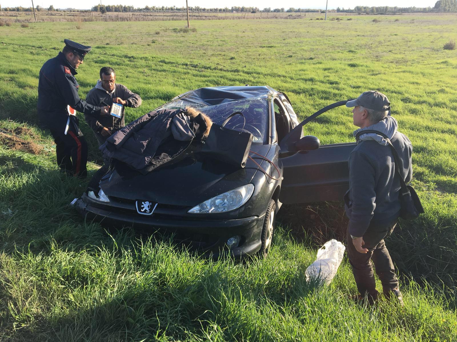 La Peugeot in cui viaggiavano i due fidanzati di Serramanna