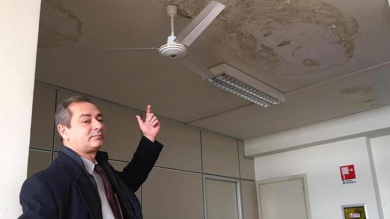 Giudice di pace, in aula cadono calcinacci