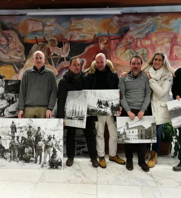 Le fotografie di marmo in 18 negozi del centro