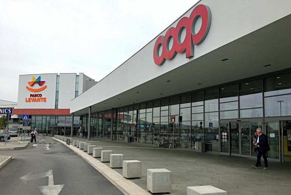Unicoop accusa i sindacati «Grave scioperare a Natale»