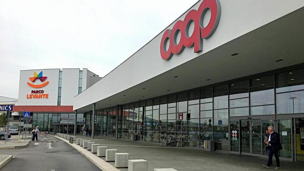 Unicoop accusa i sindacati «Grave scioperare a Natale»