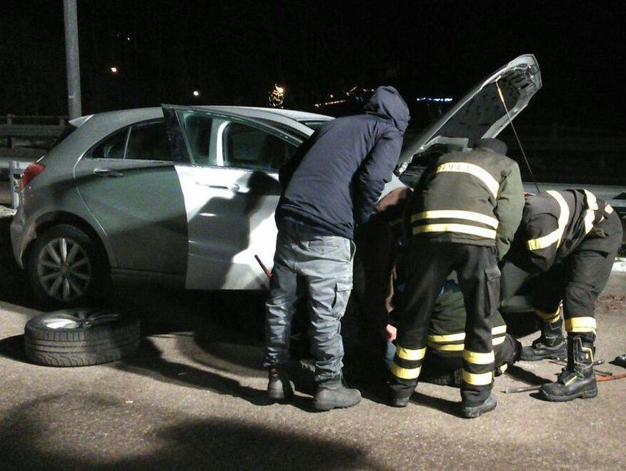 Gatto muore a Pieve Era nel motore per ripararsi dal gelo
