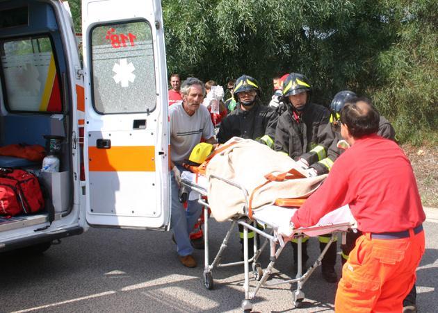 Motociclista in gravi condizioni