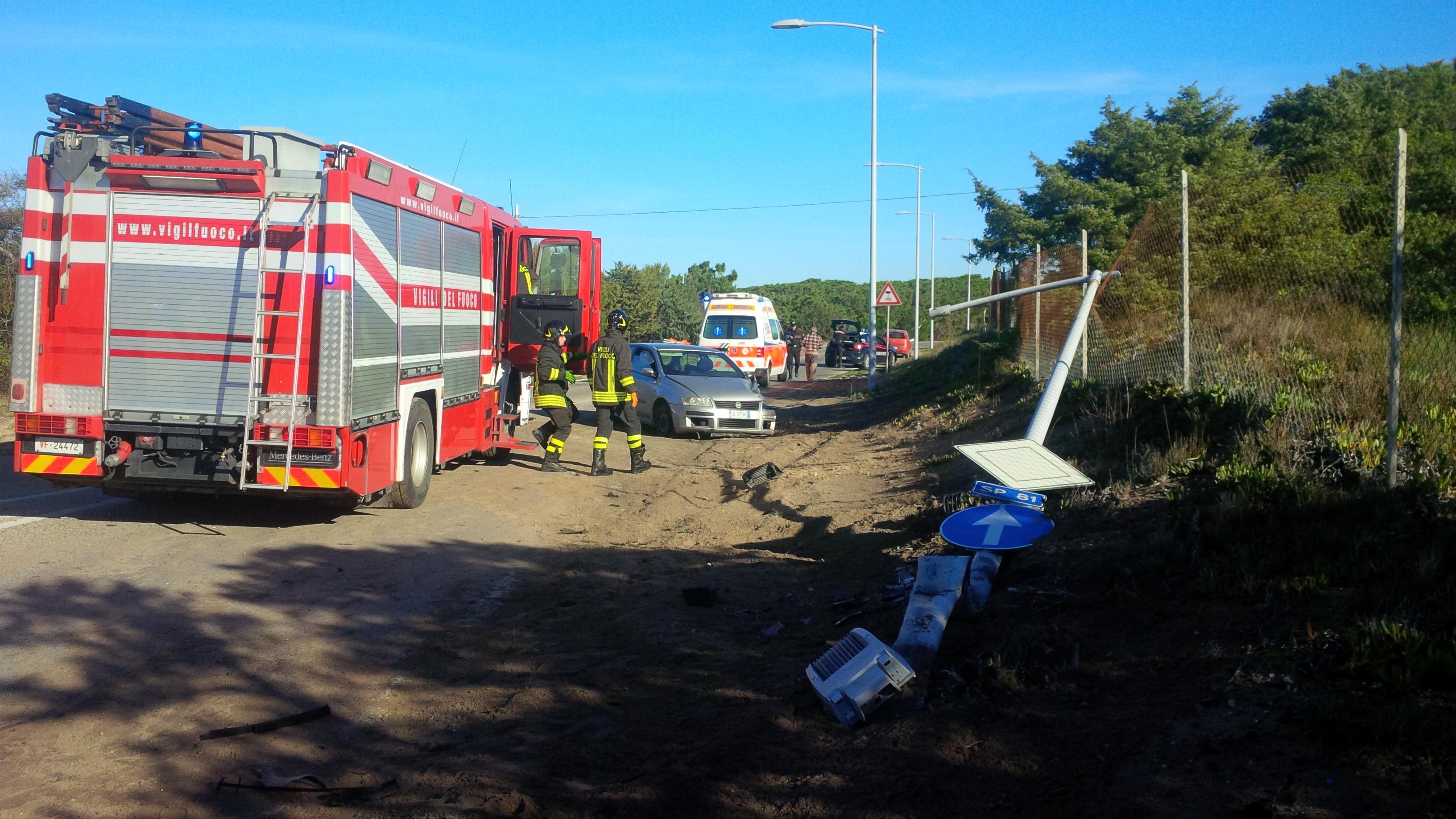Scontro fra auto all'incrocio della Marina di Sorso: quattro feriti, traffico a rilento 