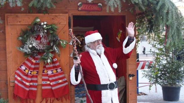 «Salviamo i boschi, sono vita» È il desiderio di Babbo Natale