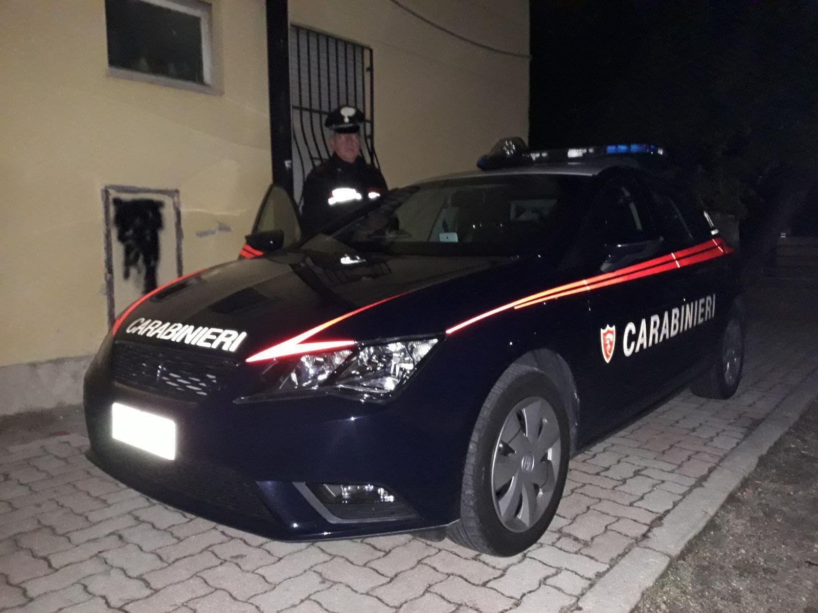 Ordigno esplode davanti a un'abitazione a Pula